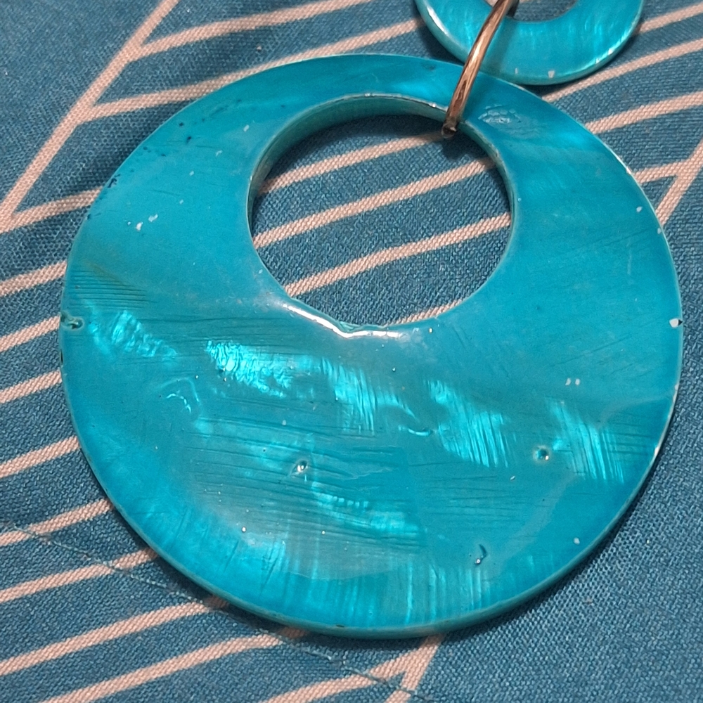 Chico's Blue Mother Of Pearl Circular Link Chain Necklace - Picture 7 of 7
